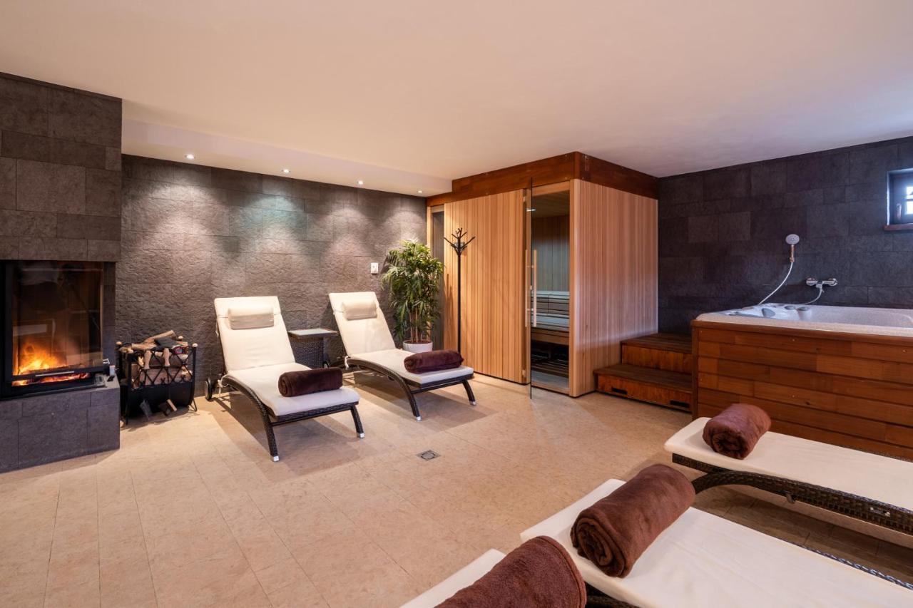 Wellness Drevenica Zuberec, 3 Apartmany, 2 Studia, Tatranske Stity Z Terasy Eksteriør billede